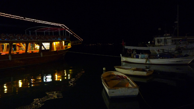 Fetyie Port By Night (6)